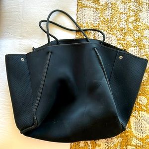 State of Escape tote